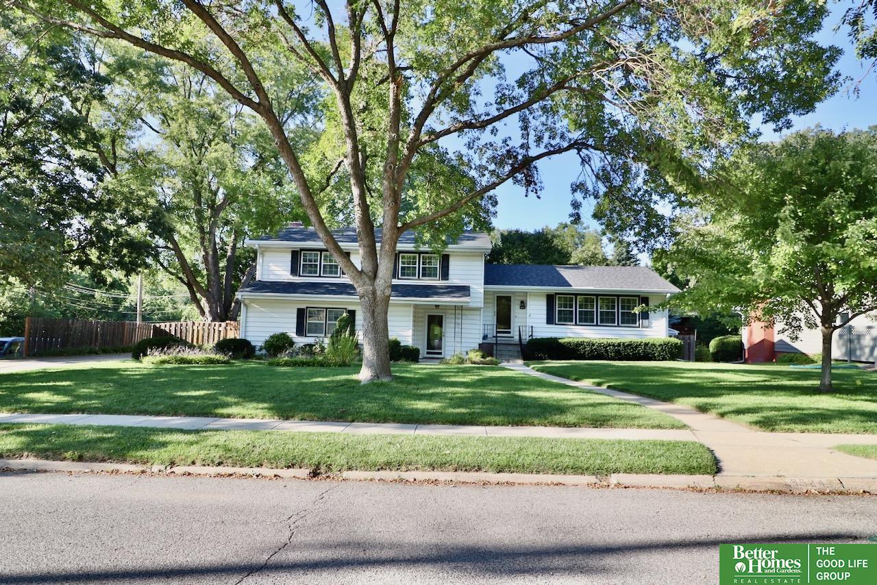 Grover St, Omaha, NE 68124