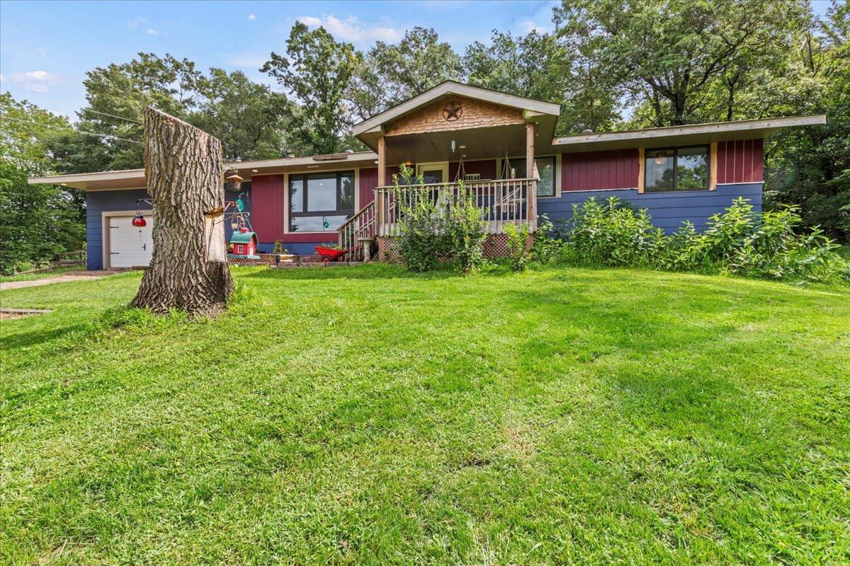 Eaken Ave, Delano, MN 55328