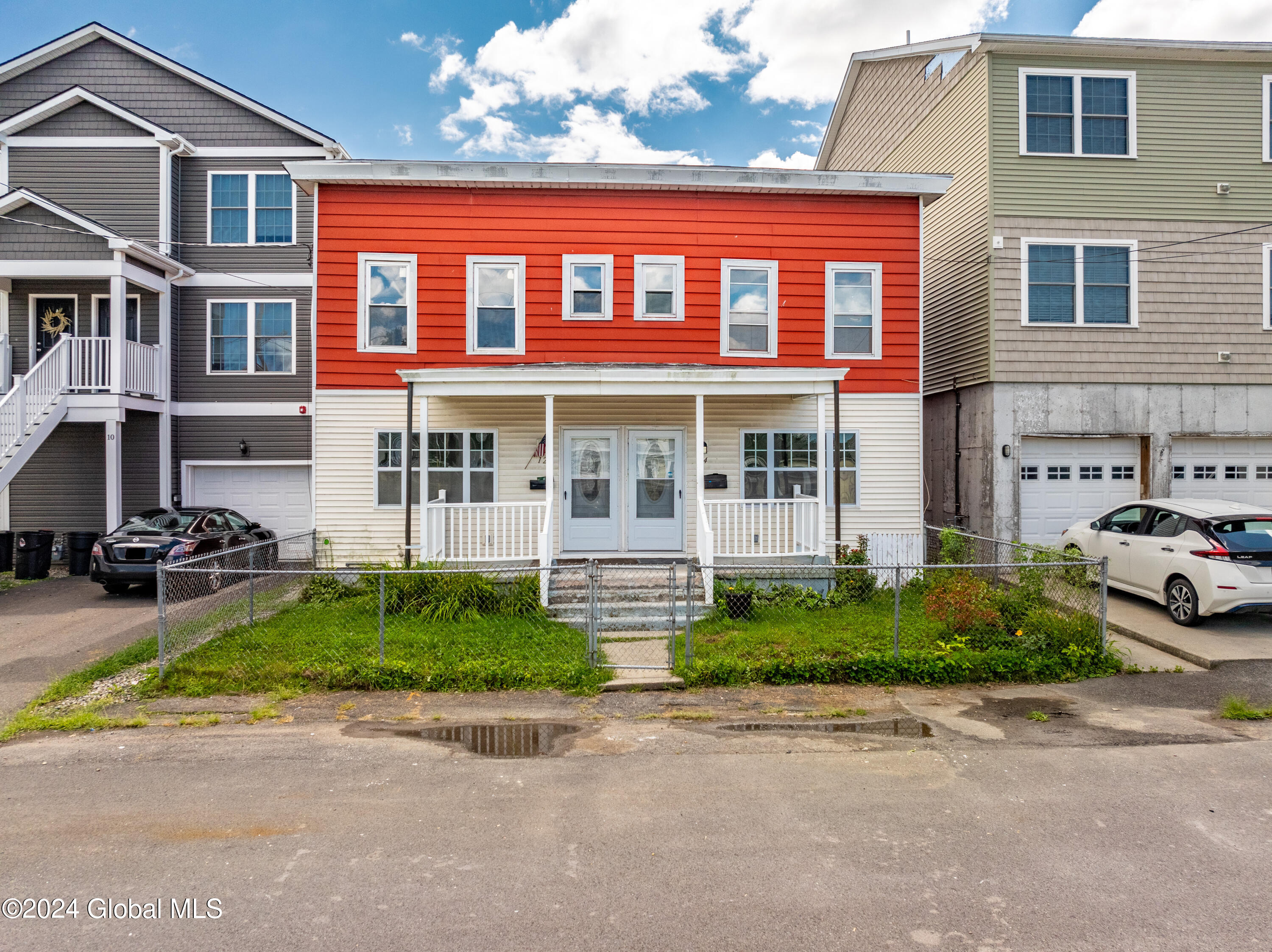 Front St, Waterford, NY 12188