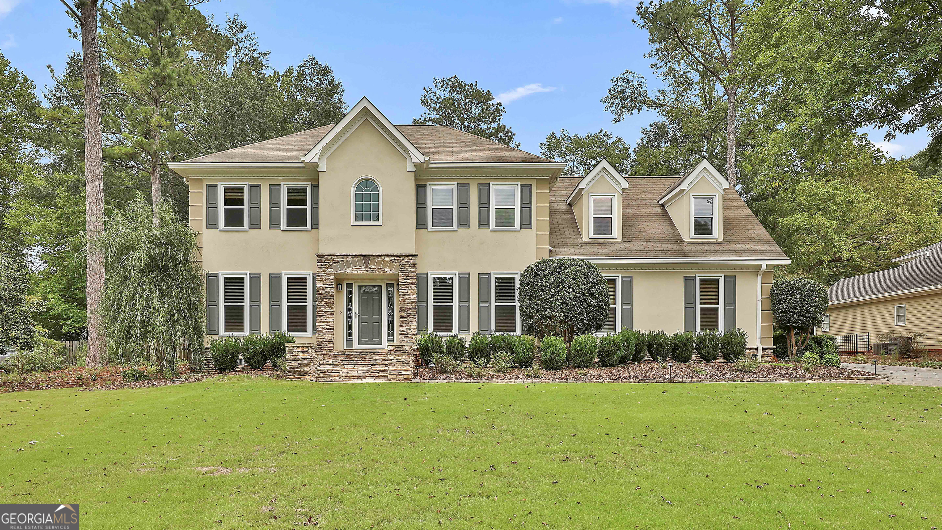 Shore Dr, Newnan, GA 30263