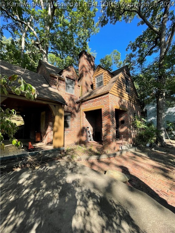 Stonewall Dr, Charleston, WV 25302