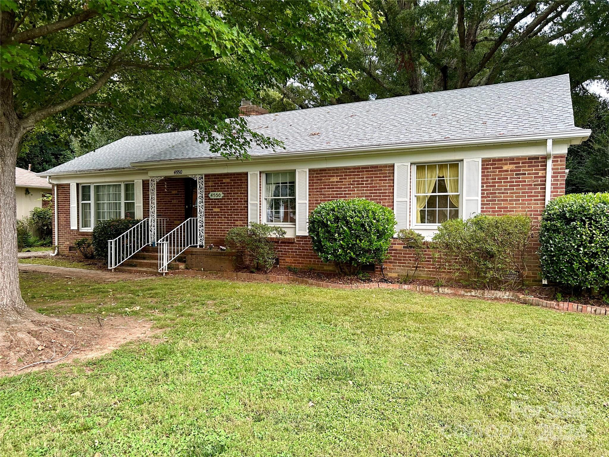 Wedgewood Dr, Charlotte, NC 28210