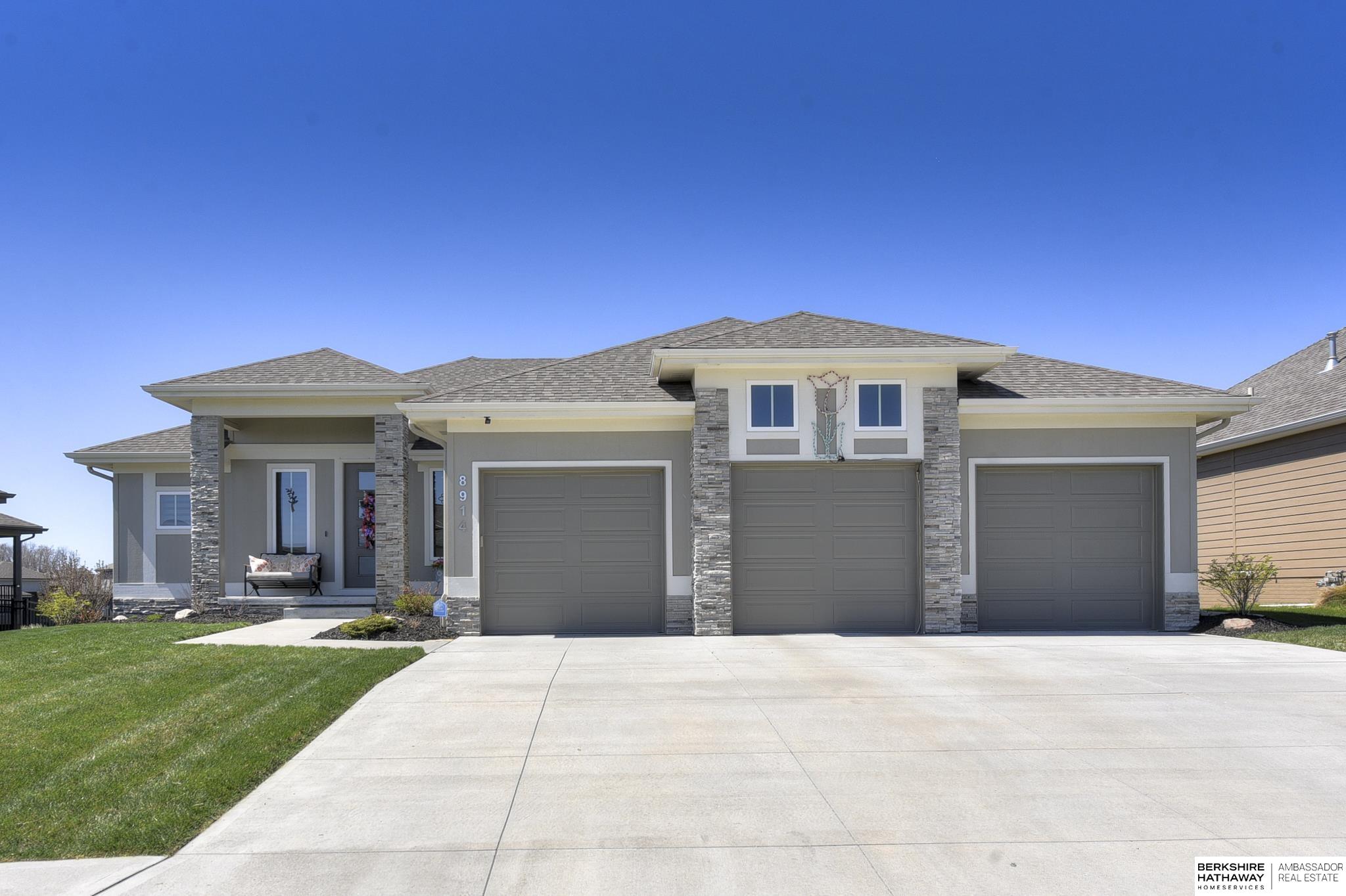 171st St, Bennington, NE 68007