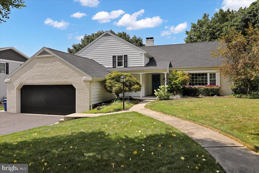 Dauphin Ave, Reading, PA 19610