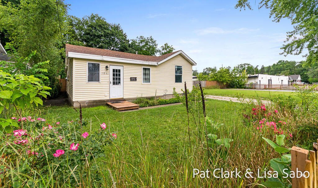 Kinsey St, Muskegon, MI 49441