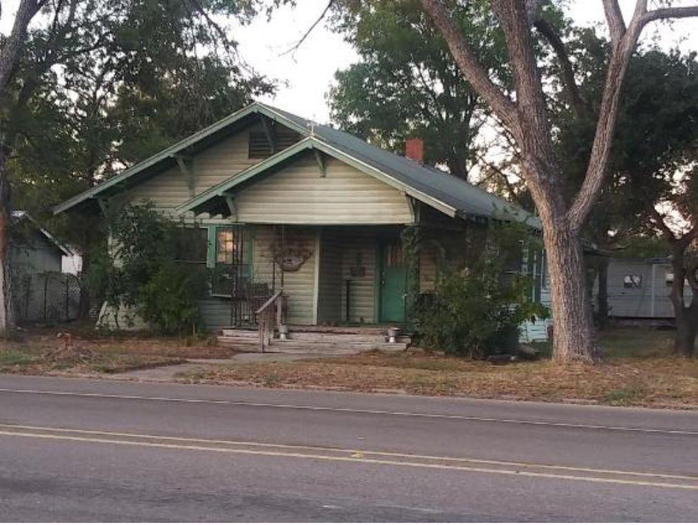 Yeagua St, Groesbeck, TX 76642