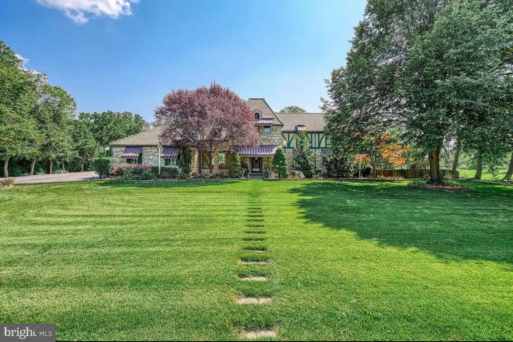 Hanover St, Carlisle, PA 17013