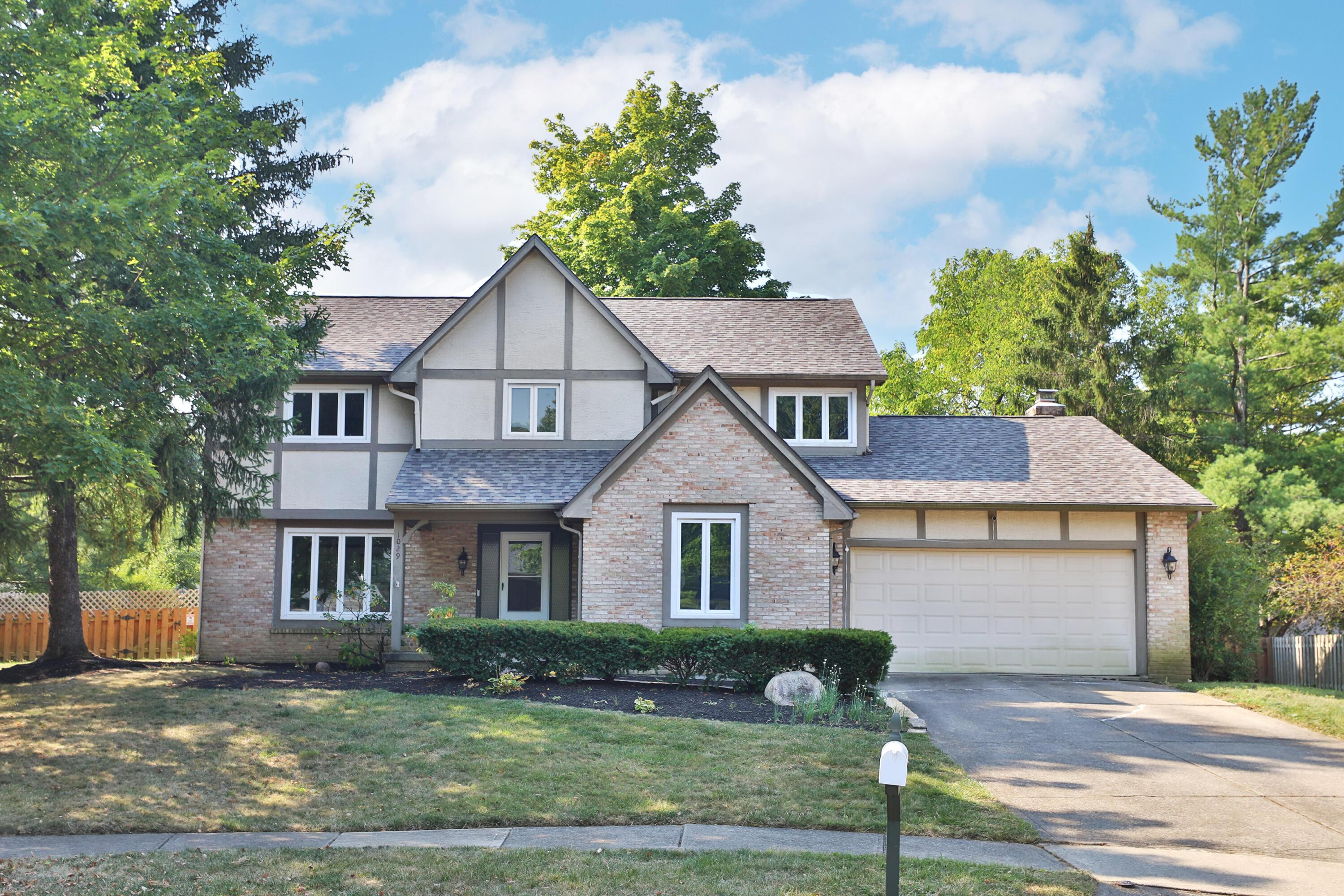 Autumn Crest Ct, Westerville, OH 43081