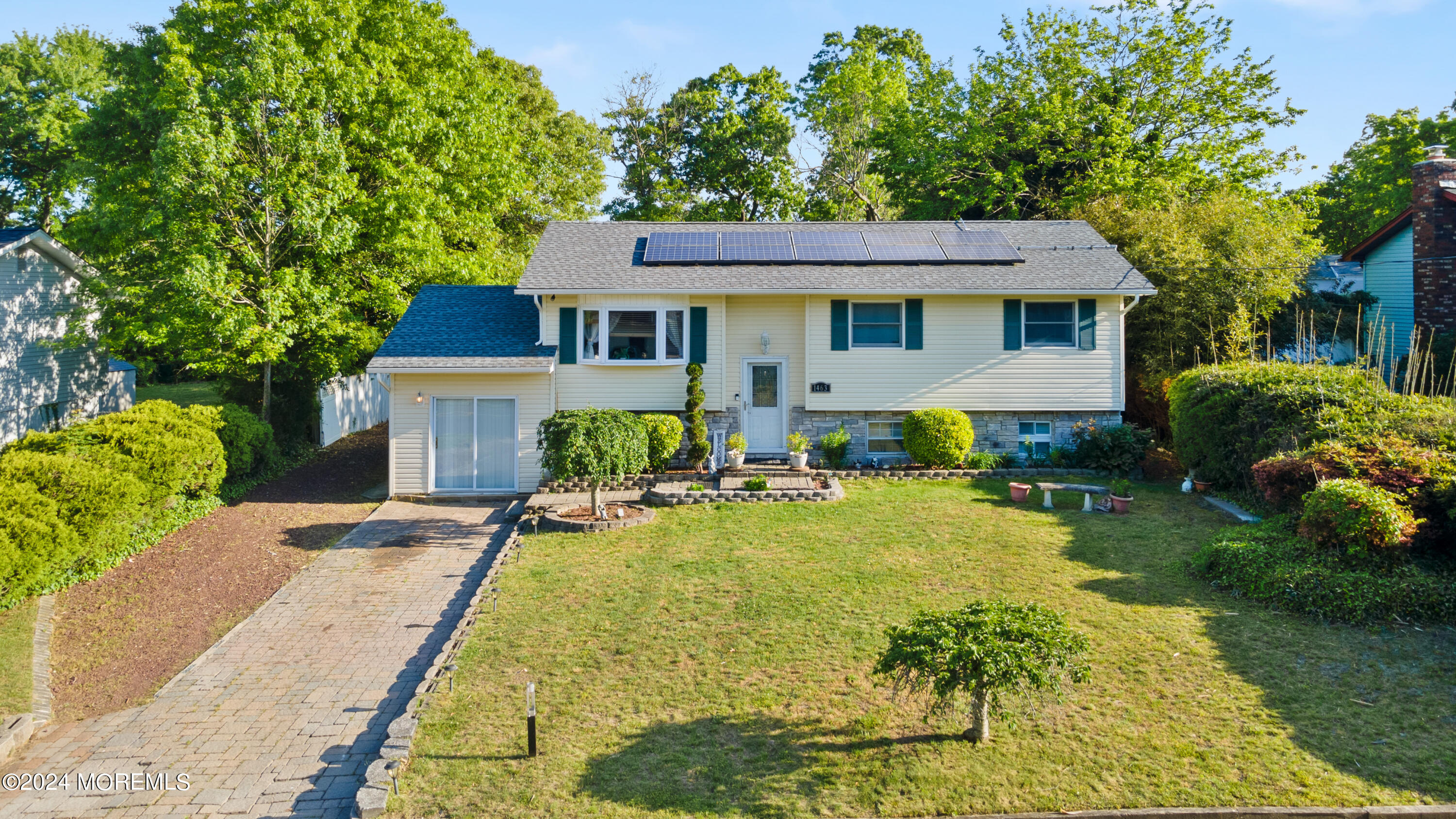 Windsor Ave, Toms River, NJ 08753