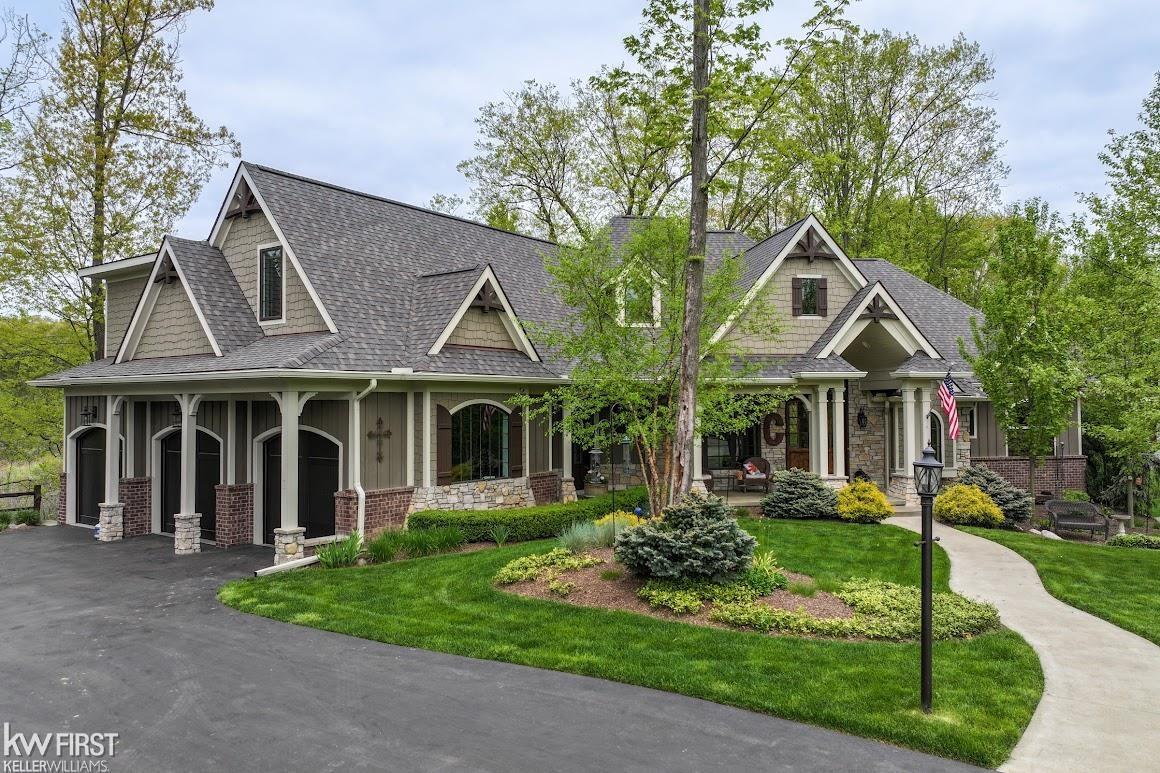 Maple Ridge Ct, Clarkston, MI 48346