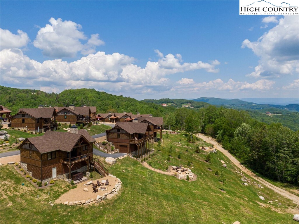 Camp Eagle Loop, Banner Elk, NC 28604