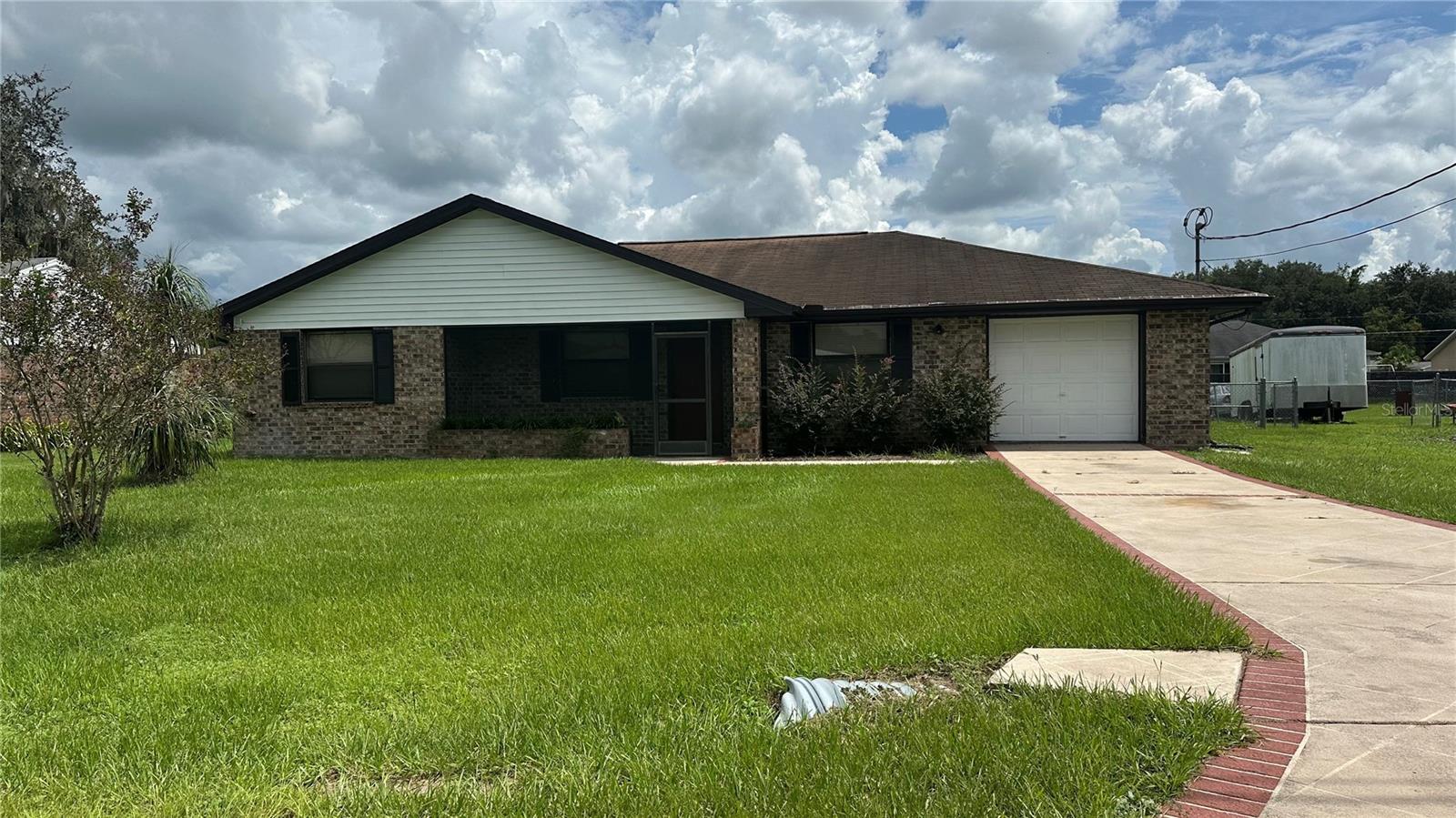 Rustic Palm Dr, Mulberry, FL 33860
