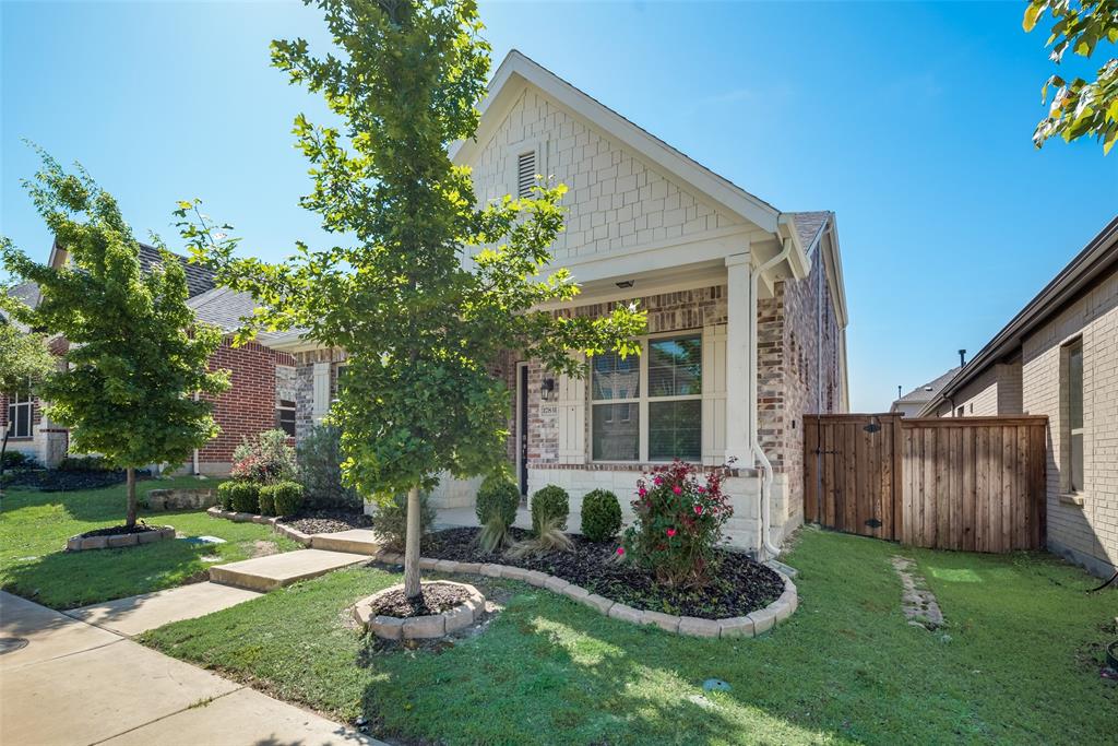 Bottlebrush Dr, Dallas, TX 75252