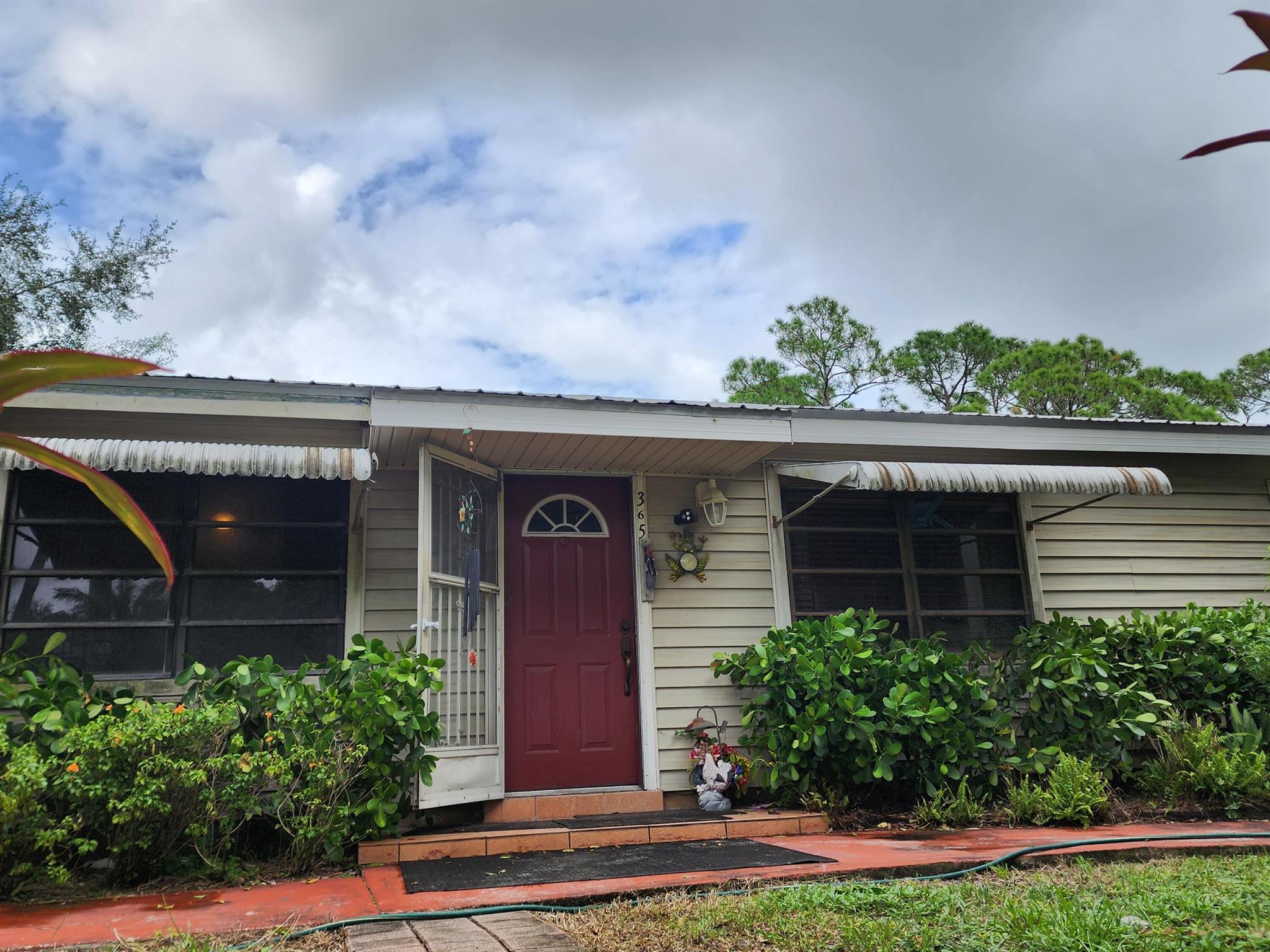 Tangerine Dr, Loxahatchee, FL 33470