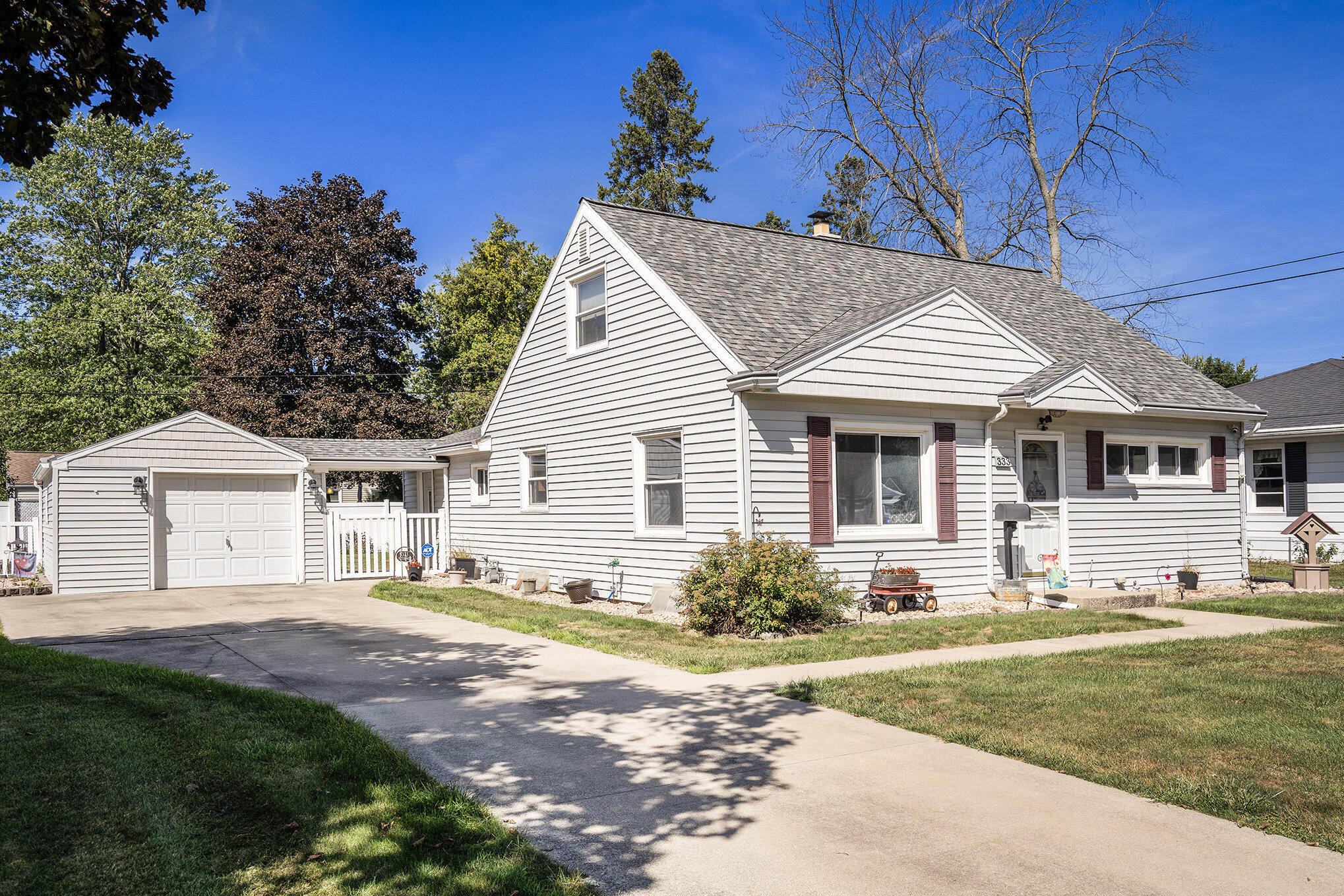 Bittersweet Ln, Battle Creek, MI 49015