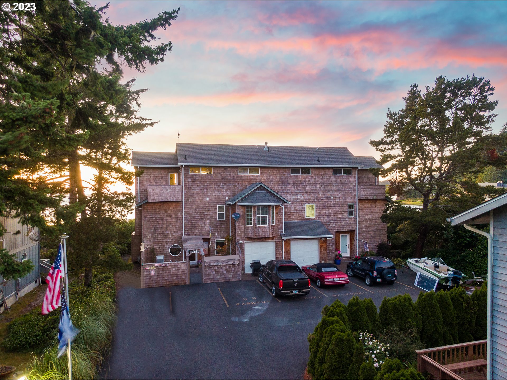 62nd St, Lincoln City, OR 97367