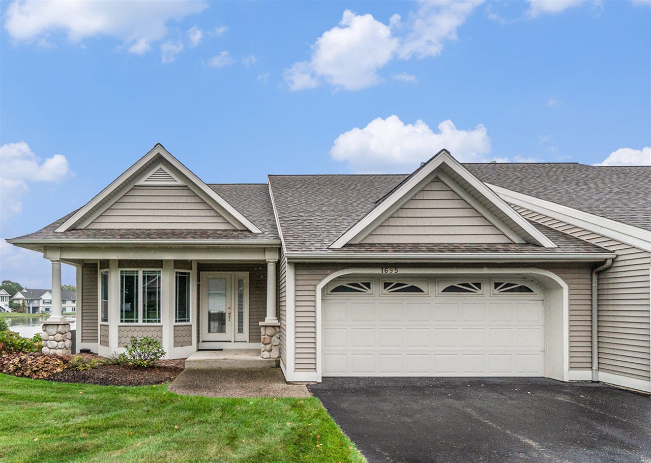 High Pointe Dr, Zeeland, MI 49464