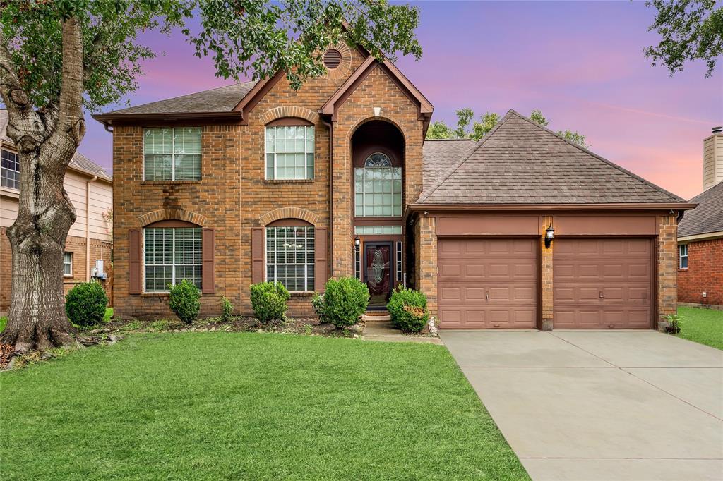Contender Ln, Friendswood, TX 77546