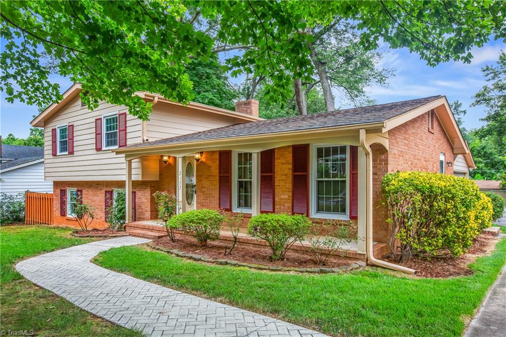 New Castle Dr, Winston Salem, NC 27103