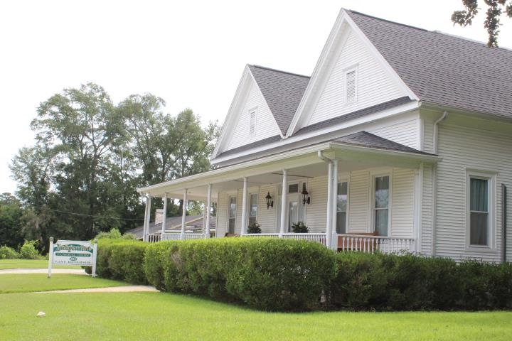 Jefferson St, Quincy, FL 32351