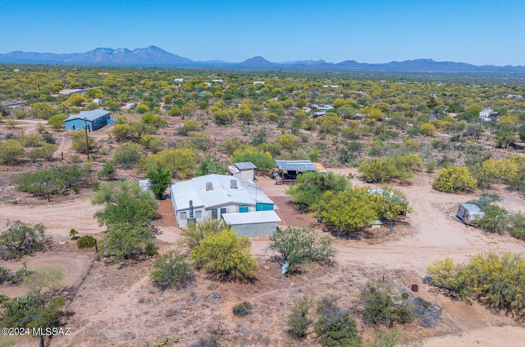 Hilltop Rd, Tucson, AZ 85736