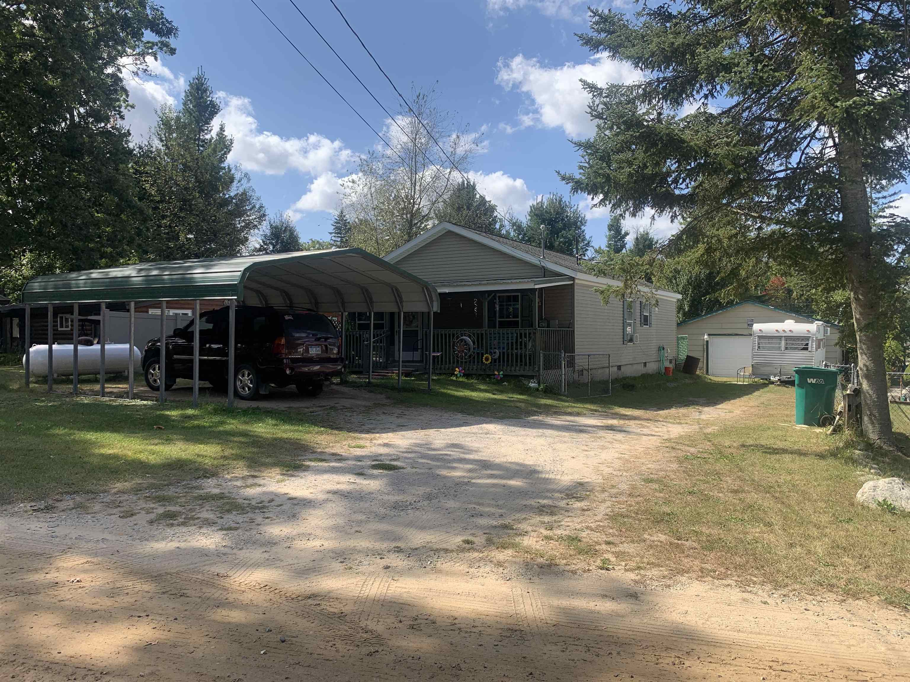 Oak Hill Dr, Harrison, MI 48625
