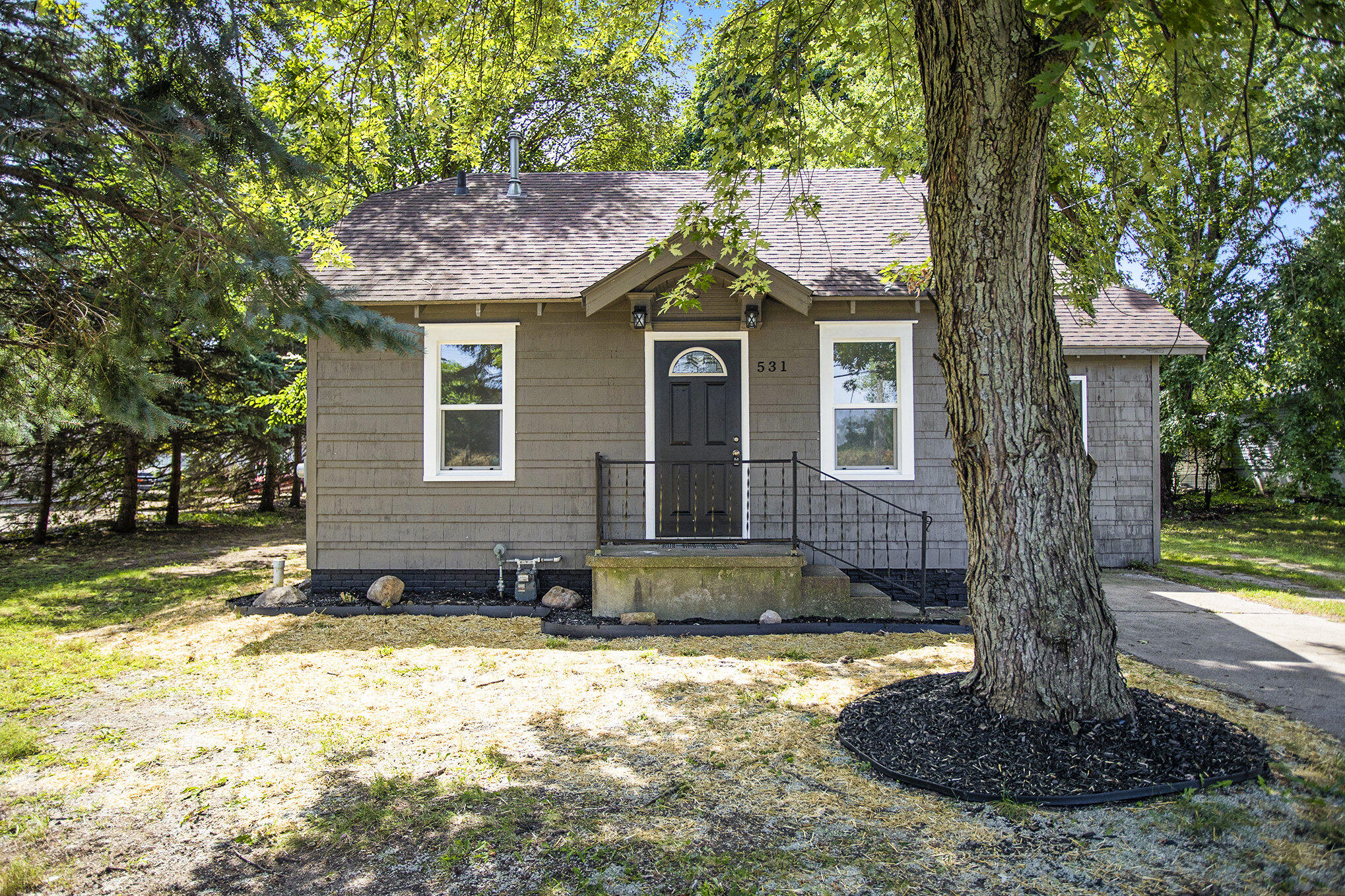 Avenue A , Springfield, MI 49037