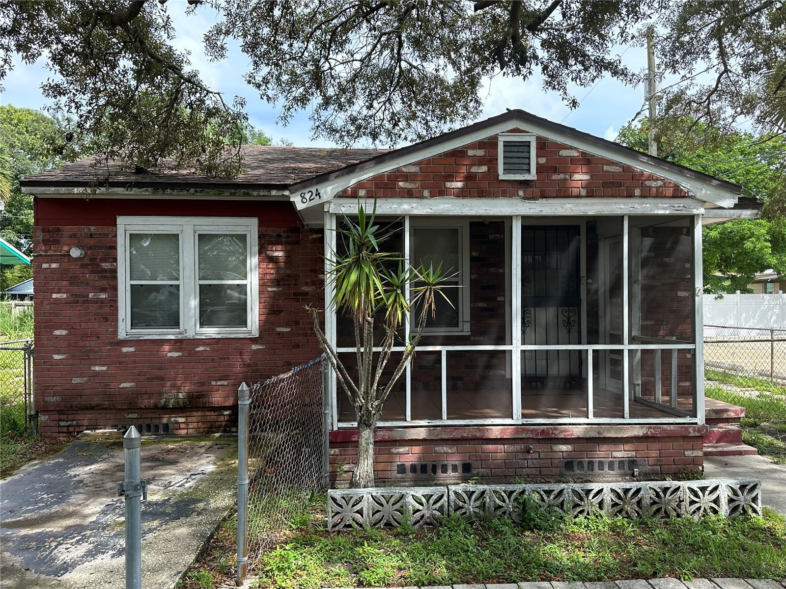 19th St, Saint Petersburg, FL 33712