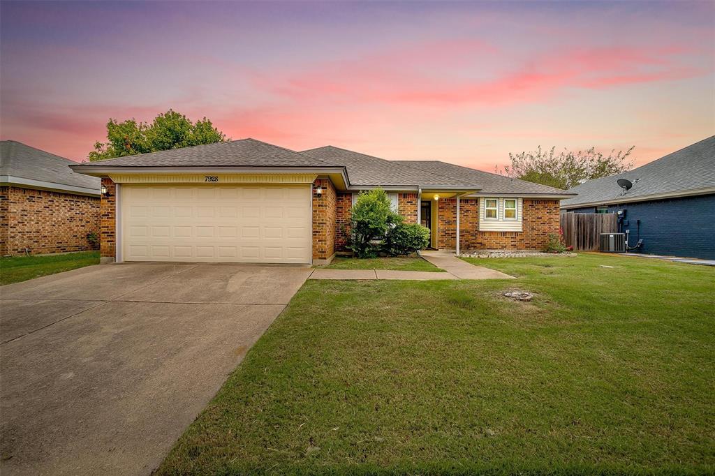 Berrybrook Dr, Watauga, TX 76148