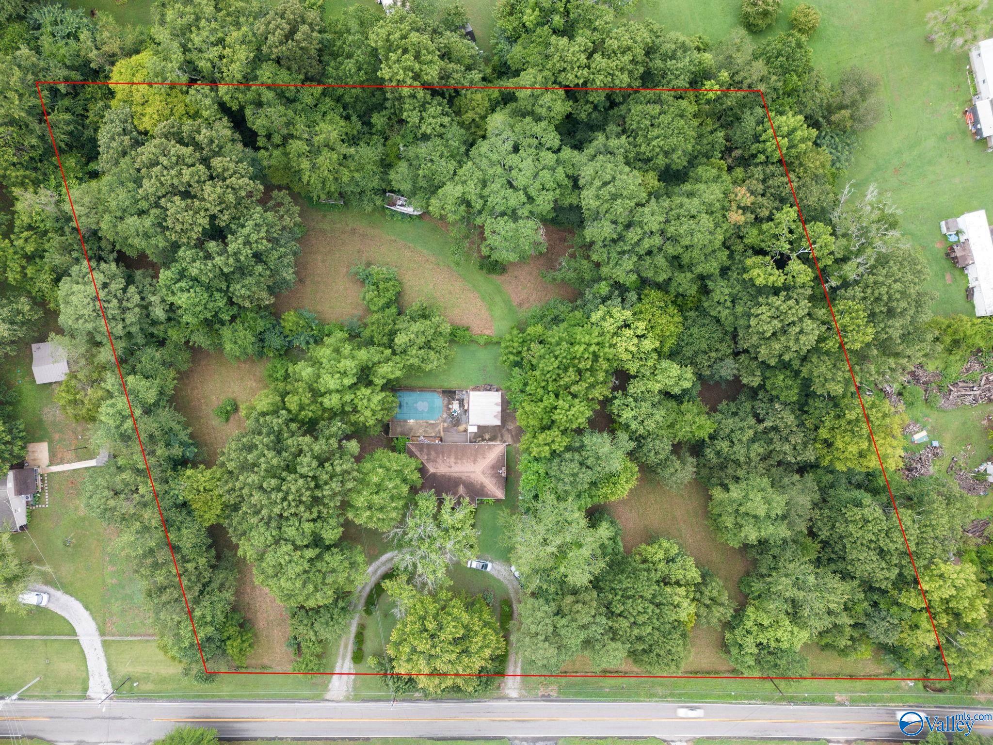 Moores Mill Rd, Huntsville, AL 35811