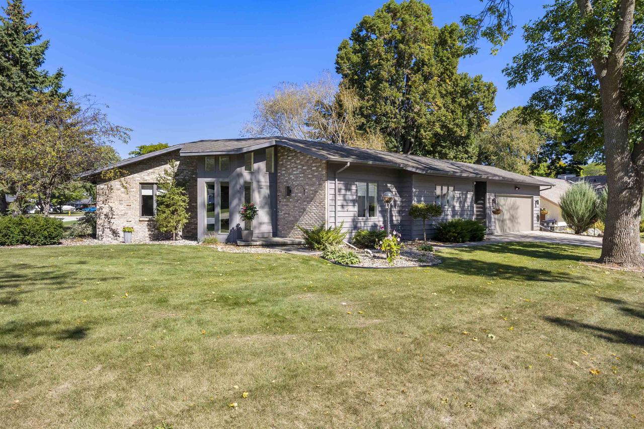 Riford Rd, Neenah, WI 54956