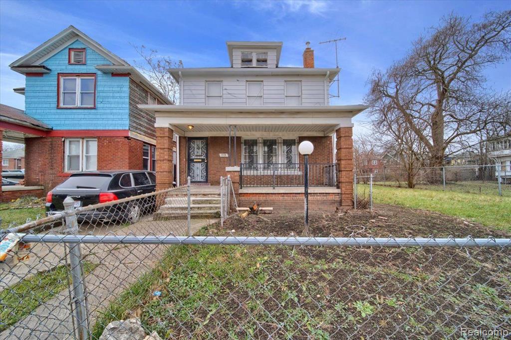 Gladstone St, Detroit, MI 48206