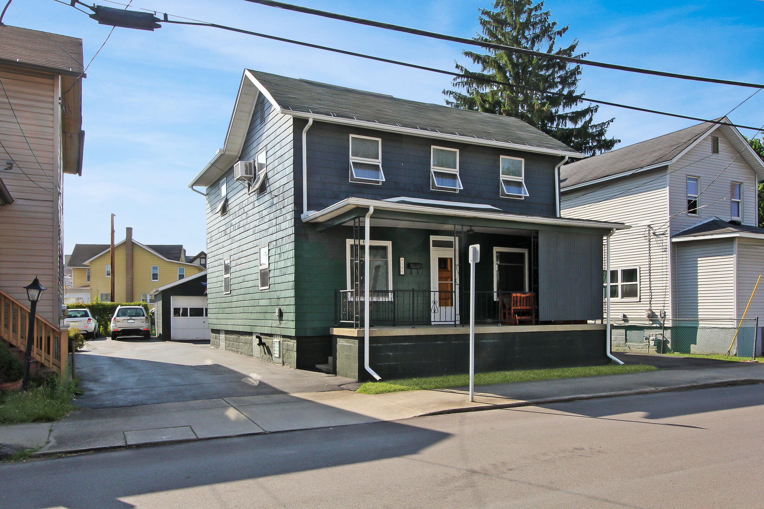 Jared St, Du Bois, PA 15801