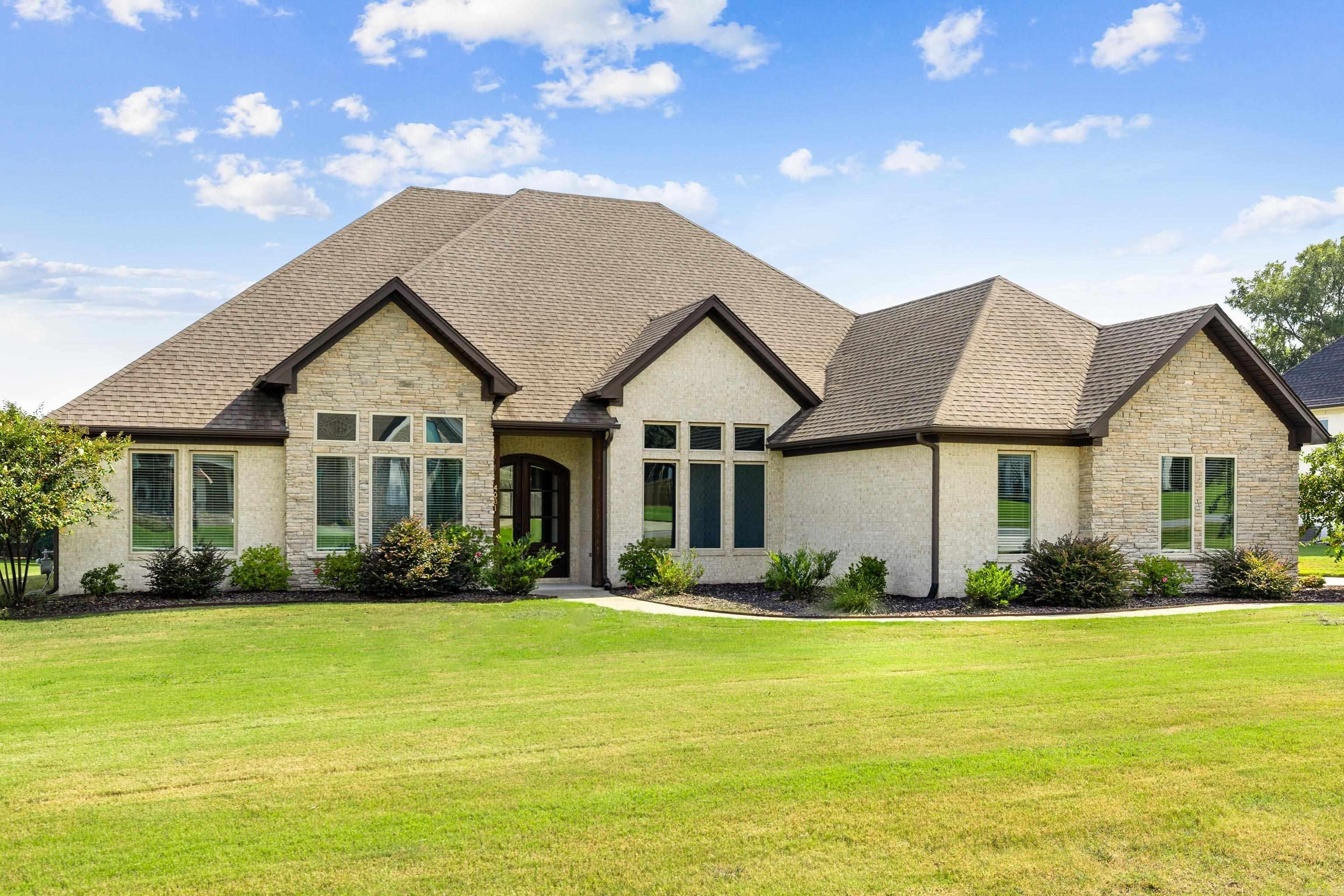Vineyard Way, Alexander, AR 72002