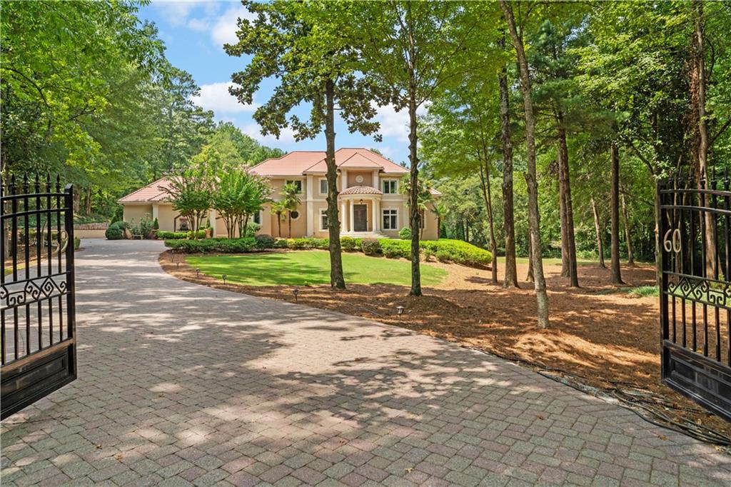 Riverside Dr, Sandy Springs, GA 30328