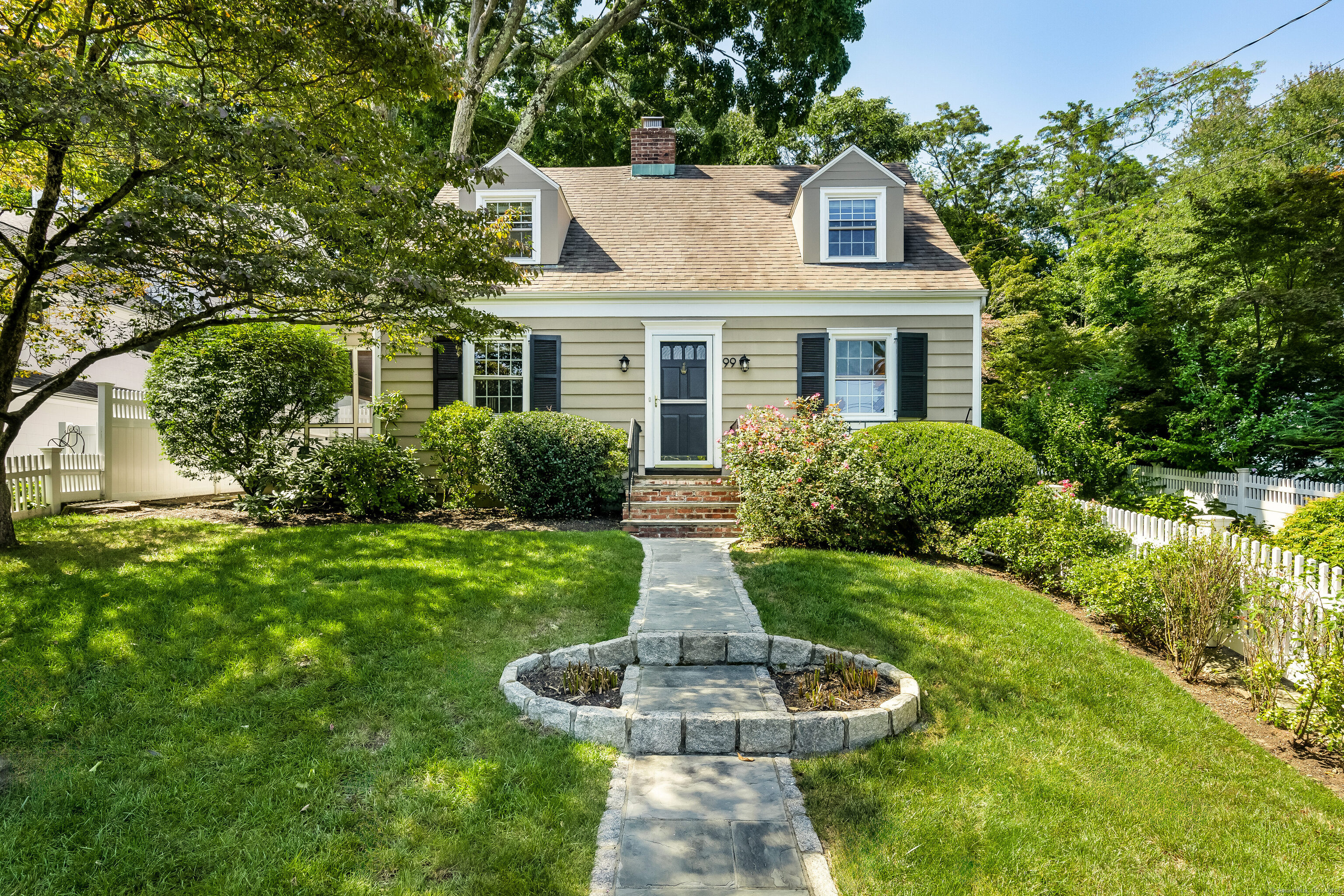 Gardiner St, Darien, CT 06820