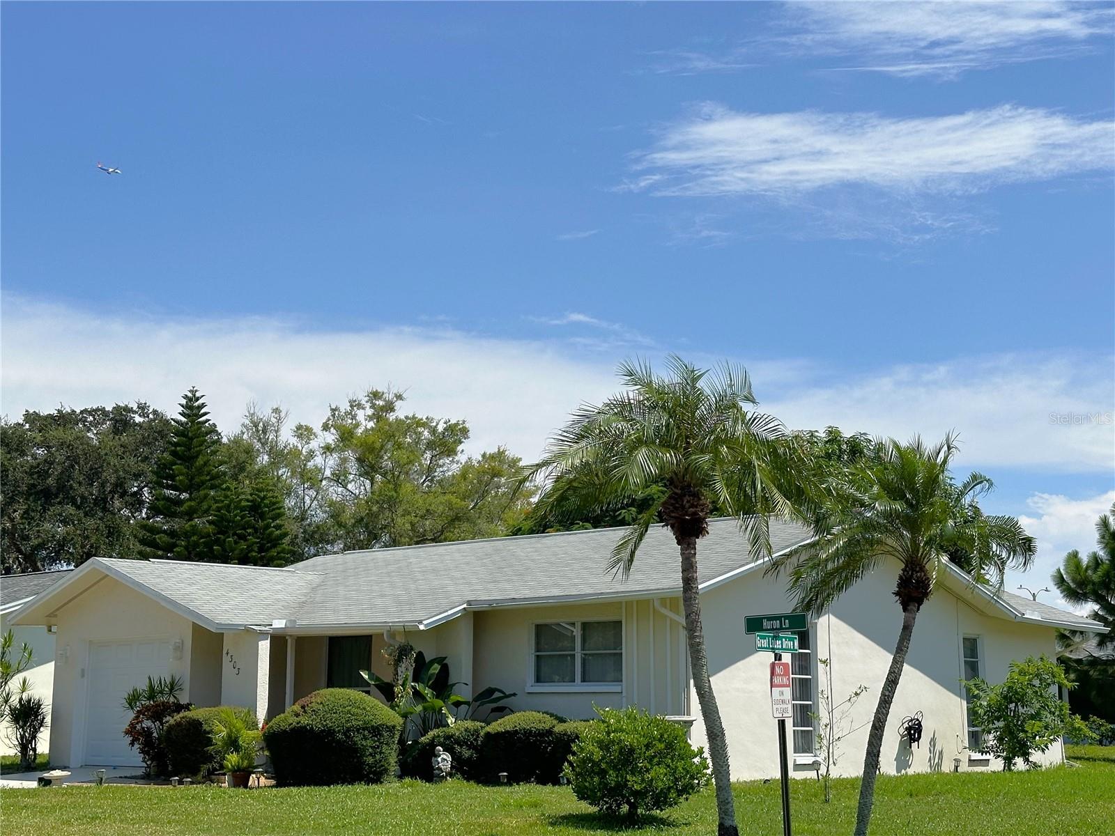 Huron Ln, Clearwater, FL 33762