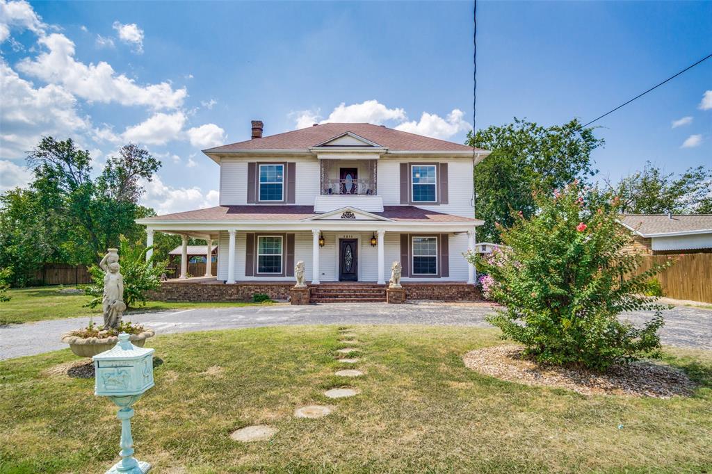 Cherokee St, Weatherford, TX 76086