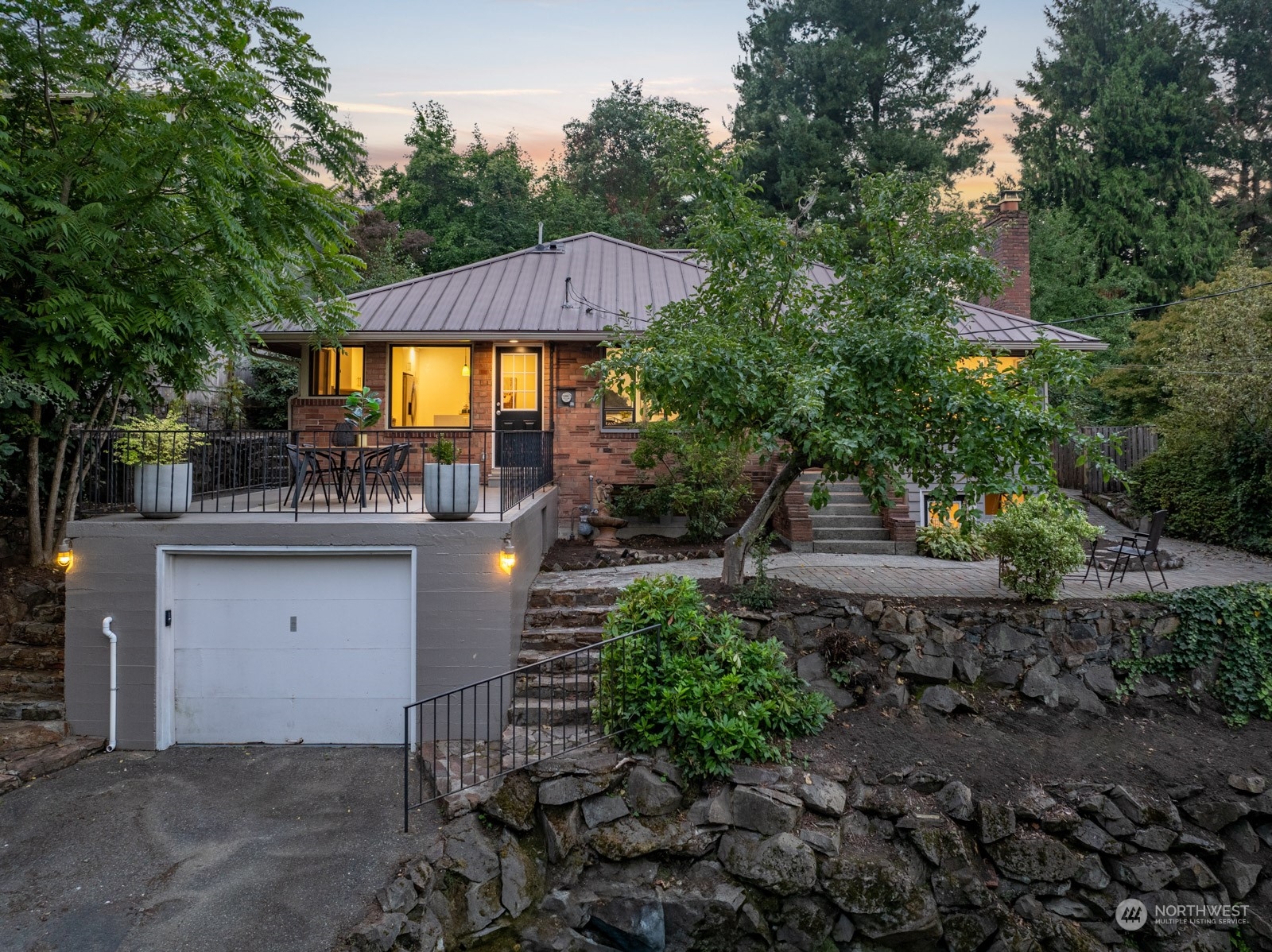 23rd Ave, Seattle, WA 98125