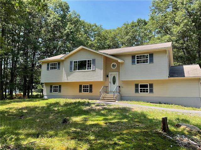 Upper Ridge Dr, Effort, PA 18330