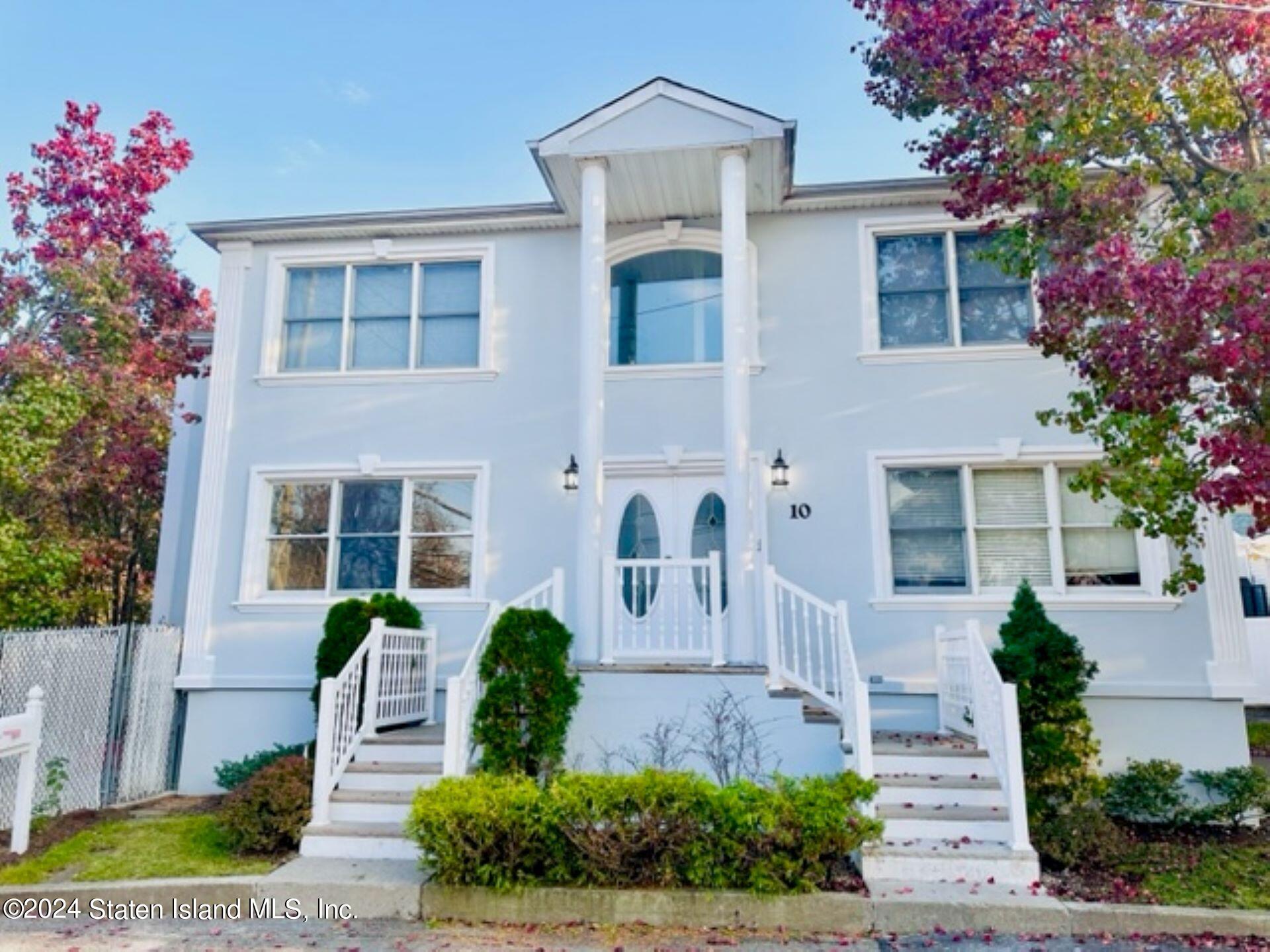 Simon Ct, Staten Island, NY 10307