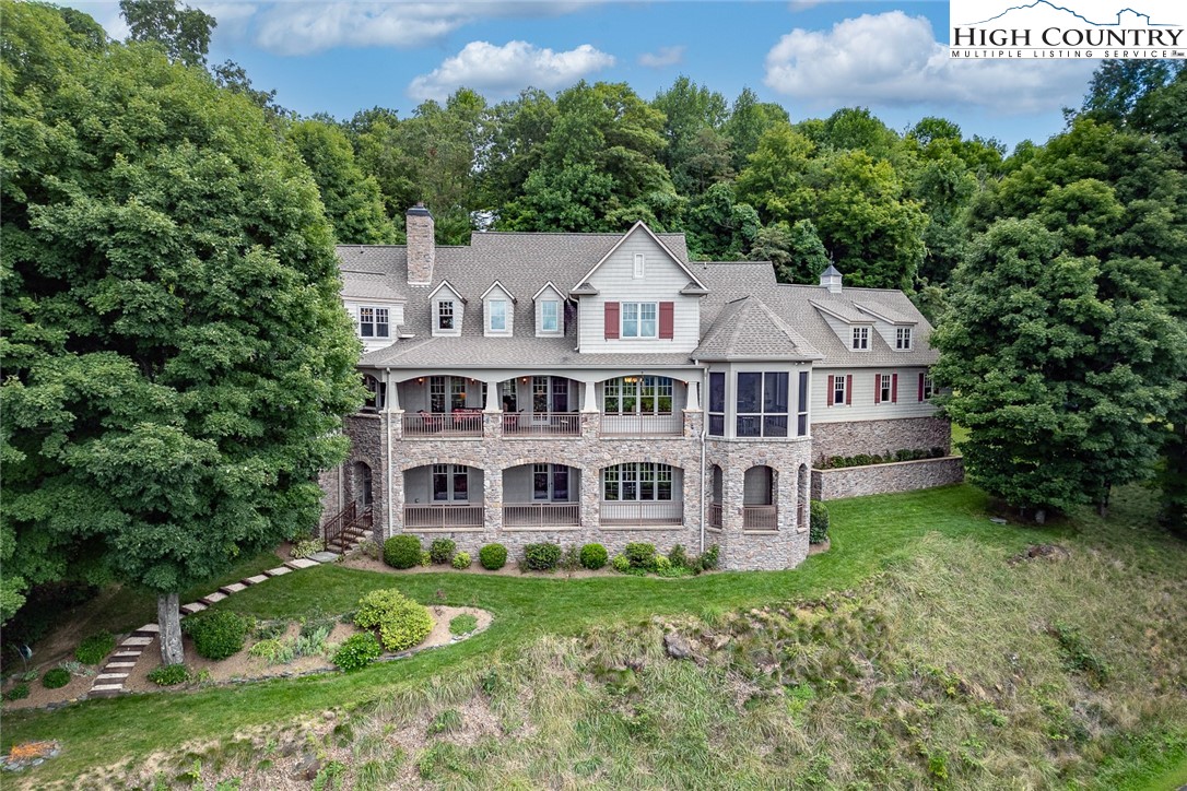 Winding Ridge Dr, West Jefferson, NC 28694