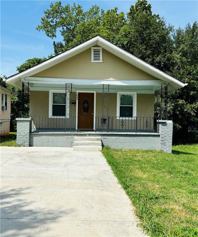 Cleveland Ave, Kansas City, MO 64127