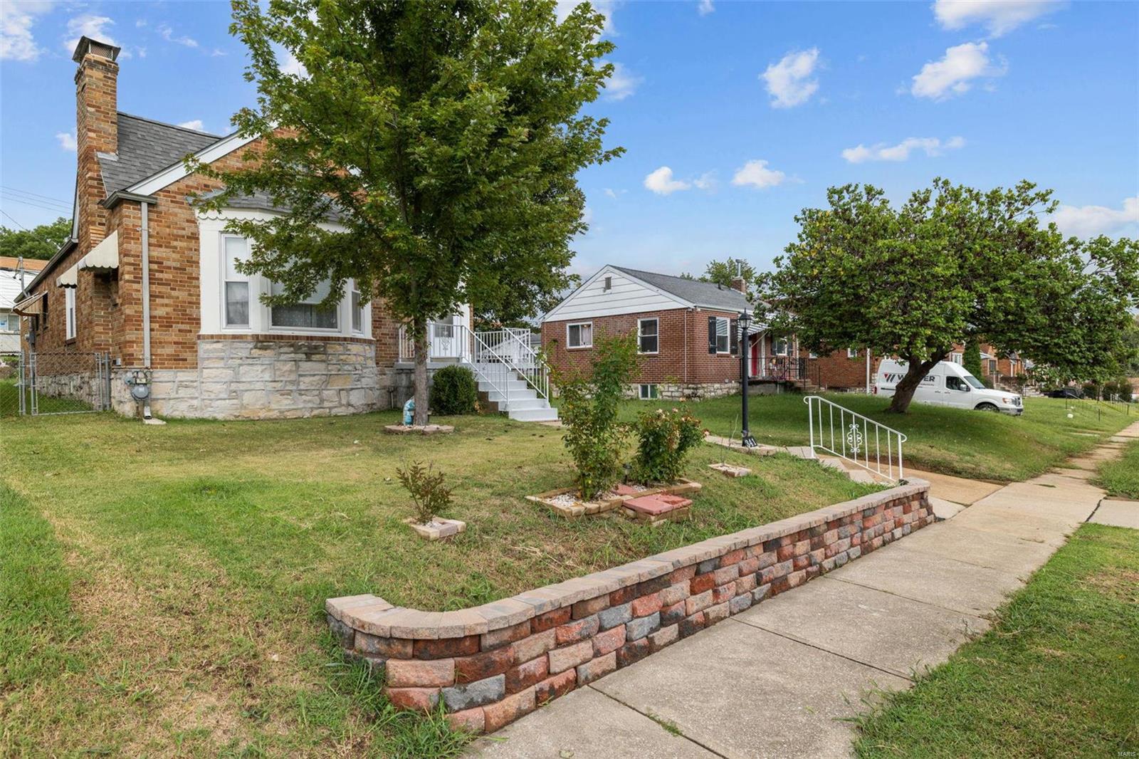 Tacoma Dr, Saint Louis, MO 63125