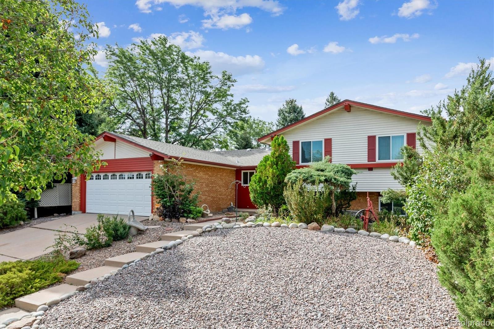 Arizona Dr, Aurora, CO 80012