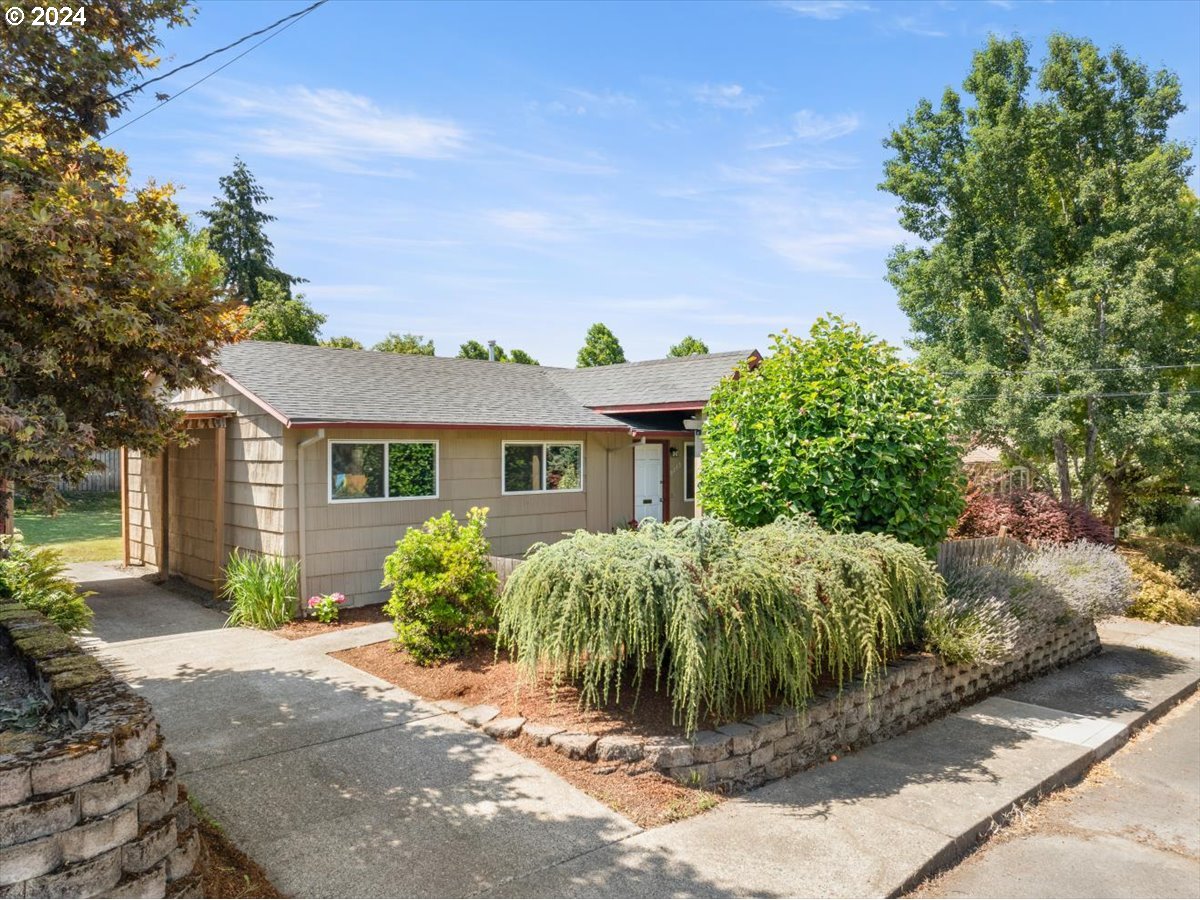 Seward Ave, Portland, OR 97217