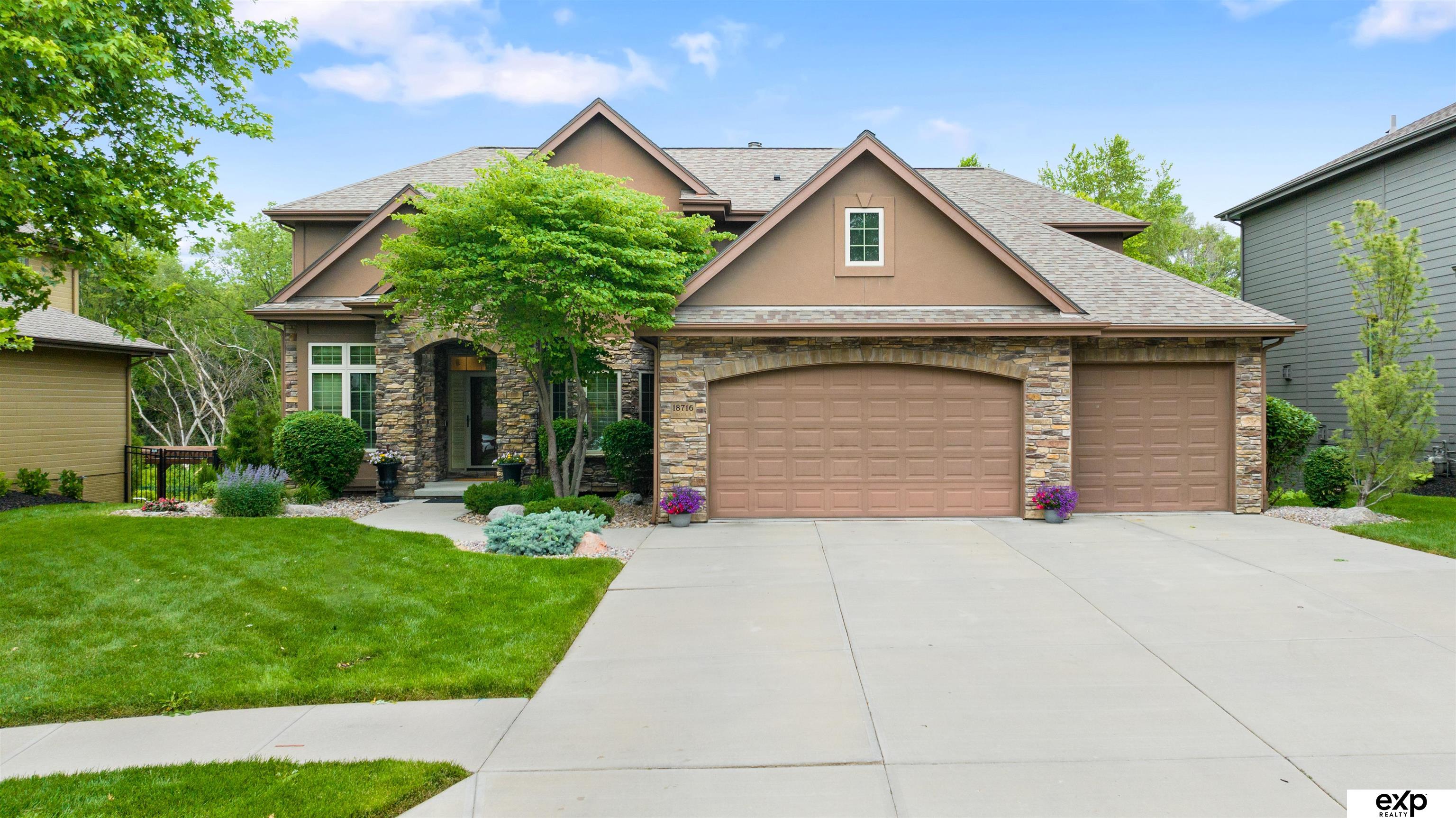 Vinton St, Omaha, NE 68130