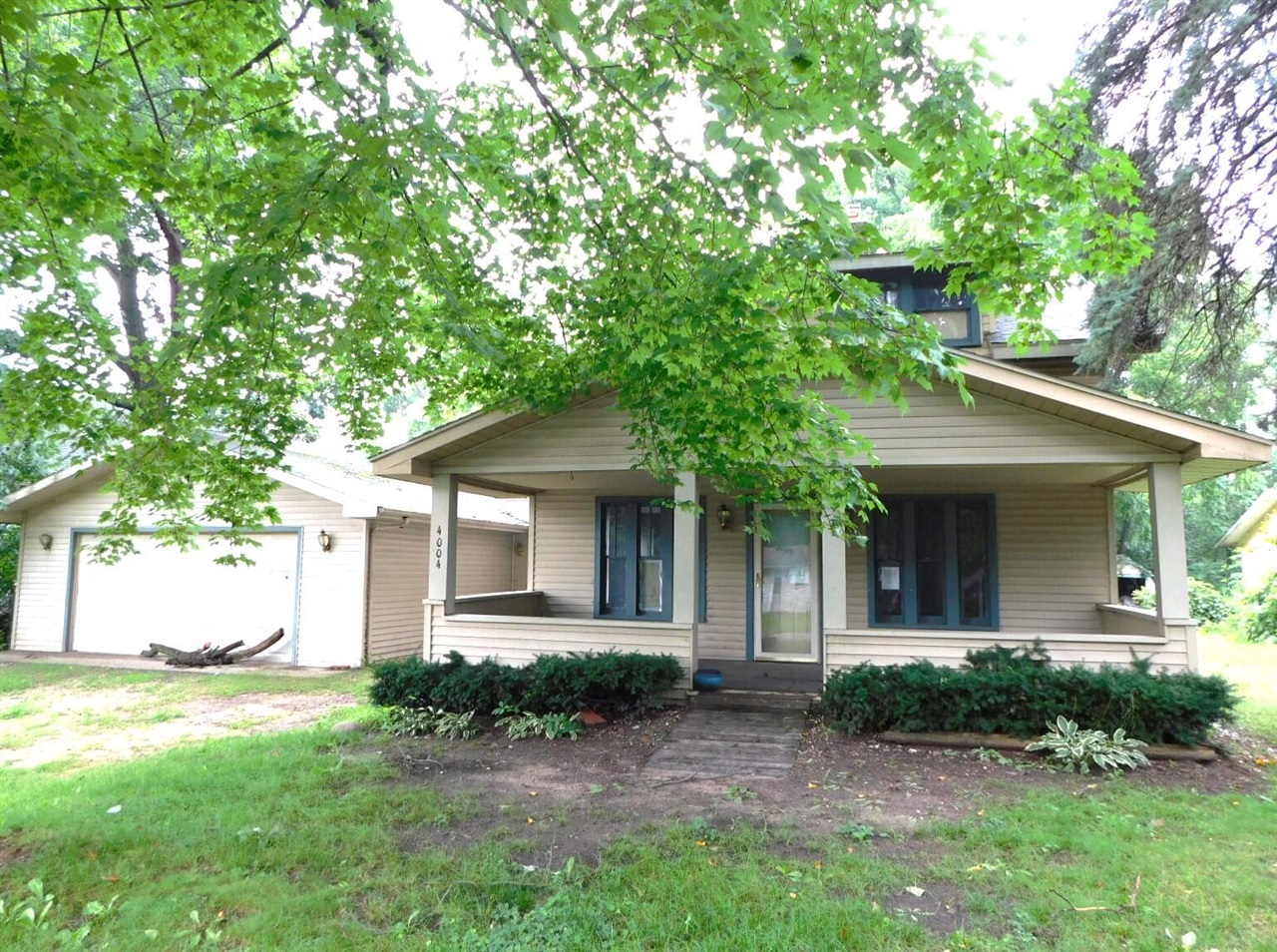 Riverside Rd, Benton Harbor, MI 49022
