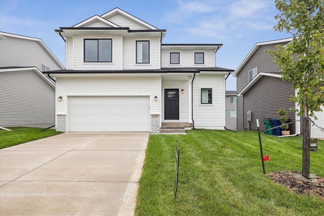 167th St, Urbandale, IA 50323