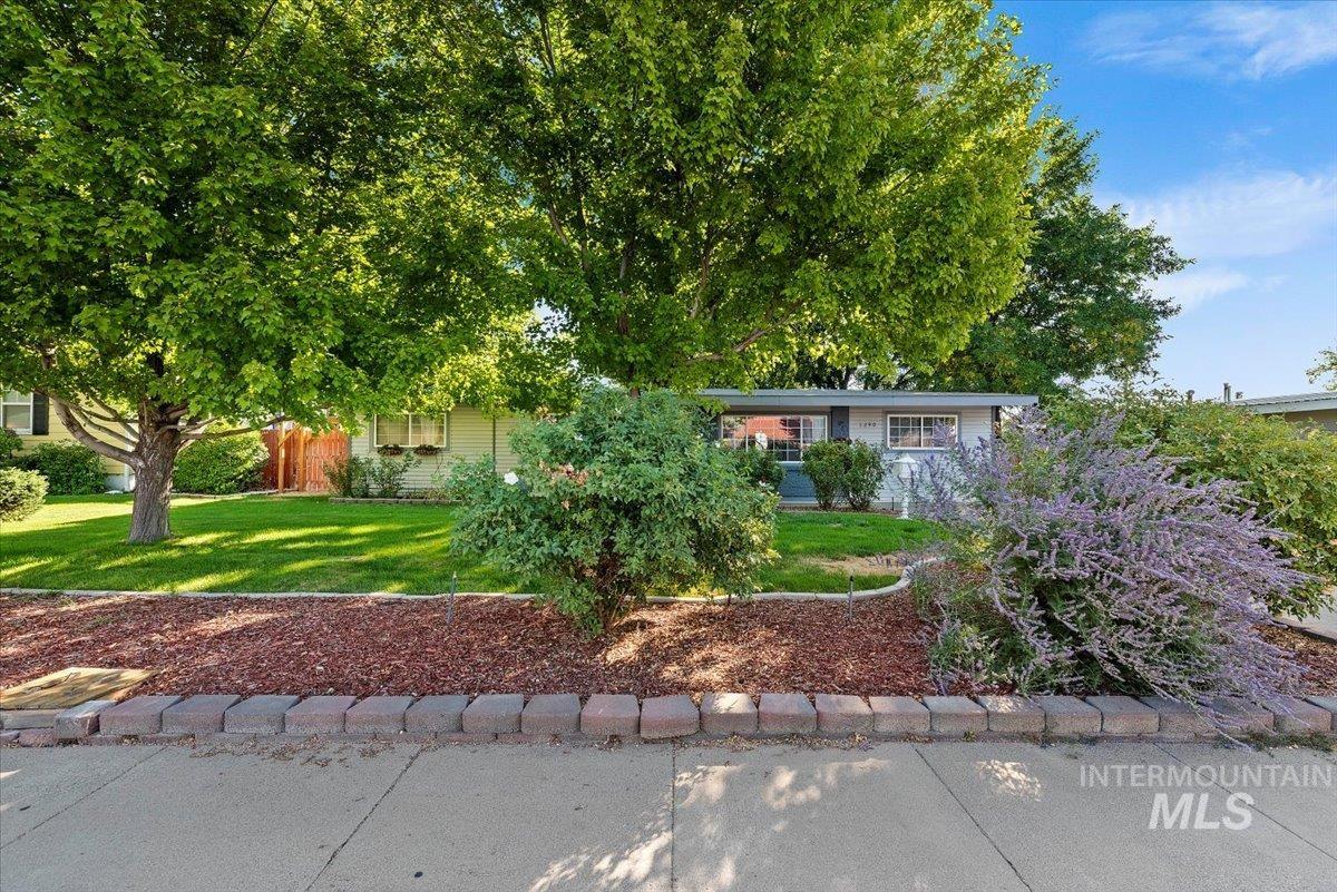 10th , Mountain Home, ID 83647